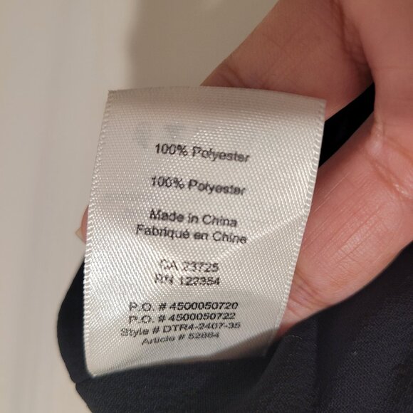 Aritzia Wilfred Dauphine Crop Top V neck Black M Medium - Picture 6 of 7